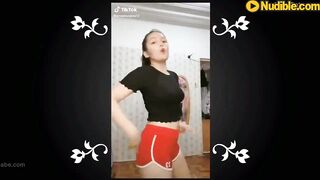 Tiktok Banyo Queen Challenge - Nudible