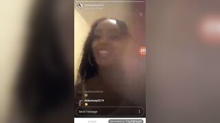 Instagramthots Girl Squirting Live on Instagram @therealdevian2