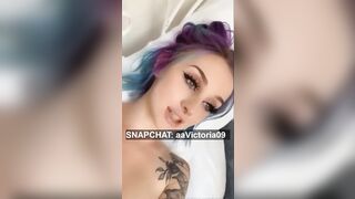 HORNY SLUT BORED ON QUARANTINE SENDING PRIVATE SNAPS ON HER SNAPCHAT STORY