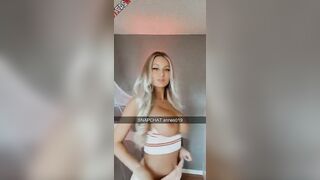 BLONDE BABE TEASING BIG TITS ON SNAPCHAT