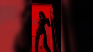 Reddit Girl does NSFW Silhouette Challenge for Tiktok