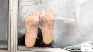 Feet against Window on a Relaxing Rainy Day Foot Fetish - Glimpseofme