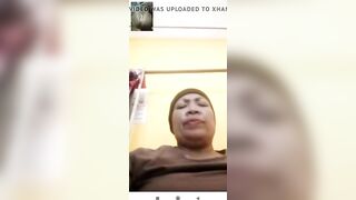 Mak Haji Isnah Paling Ganas Sekelurahan Jarang Pake Celana