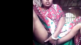 Bhabhi fingaring