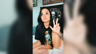 Tik Tok: FEMALE: Hott, Sexy, Emo, Punk Rock Chick!#6