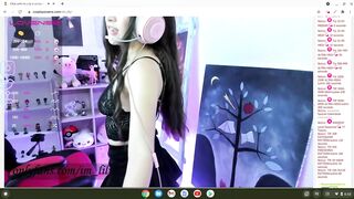 twitch gamer cosplay slut shakes ass