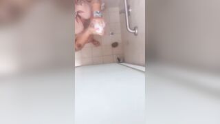 Peek Show Showering Sexy MILF