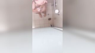 Peek Show Showering Sexy MILF