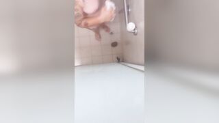 Peek Show Showering Sexy MILF