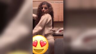 Twerking during the lockdown instagram live