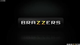 Escandalo! 3 - Sister Sabotage / Brazzers full trailer from http://zzfull.com/sabo