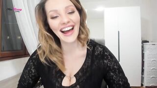 Be my Submissive Starpon Slut. miss Honey's LiveCam