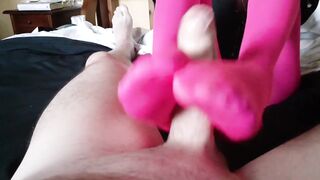 Laura XXX Model 2021 Footjob on Pink Nylon