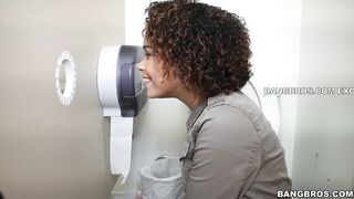 Black Girl Raven Wants To Try Out The Glory Hole (ghl14900)