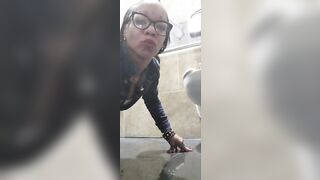 Uniqueen Peeing and Slurping it off the Bathroom Floor come see me be Disgusting Daddy