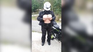 Milf flashing tits outdoors and giving hubby a handjob