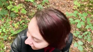 NATURE BLOWJOB - She sucks my dick in the wood