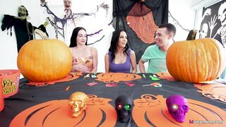 Stepmom's Head Stucked In Halloween Pumpkin, Stepson Helps With His Big Dick! - Tia Cyrus, Johnny