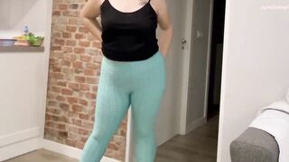 Farting in turquoise tik tok leggings