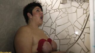 Annadevot - Cum showered