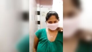 Hot bhabi show boobs to her boyfriend