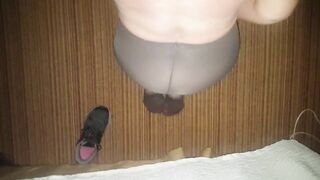 Slut wife pantyhose blowjob