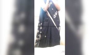 Desi Indian pretty aunty video call with boyfriend