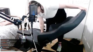 Nihachu Jiggles her Tits on Stream (No Audio)