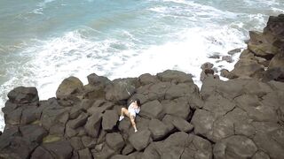 Drone Films Hot Kiwi Babe Masturabatng On Rocks