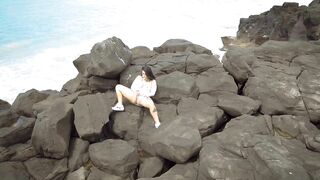 Drone Films Hot Kiwi Babe Masturabatng On Rocks