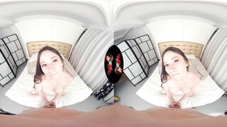 Vrlatina - Cute Latina Kenia Queen VR