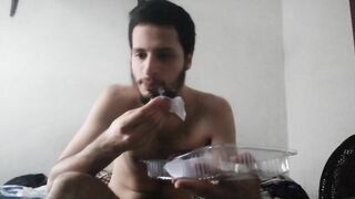 Nathan_nz ( Comendo dois brigadeiros //1 ( fetish em ganhar peso