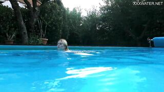 Gorgeous Mimi Cica swims nude in the pool