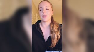 Cute Camgirl Professionally Rates Your Cock! POV