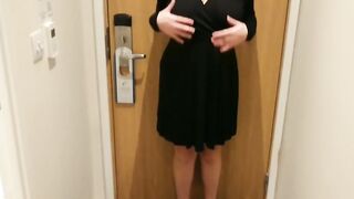 Milf tinder date taking off her dress and she had no underwear on!!