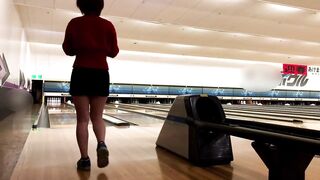 New Year mini-skirt bowling! T-backs are also being gawked at and gummy inside! /asian/hentai/milf