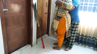 Sasur ji fucked Desi newly married Bahu when she was sweeping - Indian Jabardasti Anal Chudai (Huge Ass Fuck & cum out)