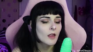 Ivy's Green Eyes Blowjob