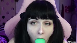 Ivy's Green Eyes Blowjob