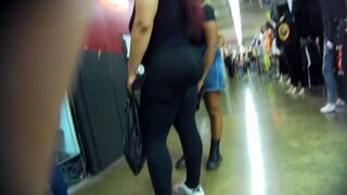 Candid thickness booty h81...