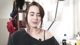 Ersties - 22-jï¿½hrige Effie will mindestens 1-mal am Tag Sex