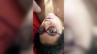 Colombian sucking and sending messages to the cuckold