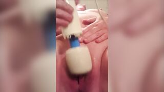 Horny BBW gf masturbates with her vibrator