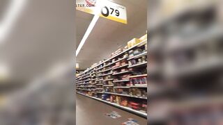 This girl loves to show her body in the supermarket