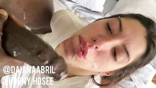 Argentina follada por un extranjero y le llena la cara de leche - Daianaabril ft Horny Hosee